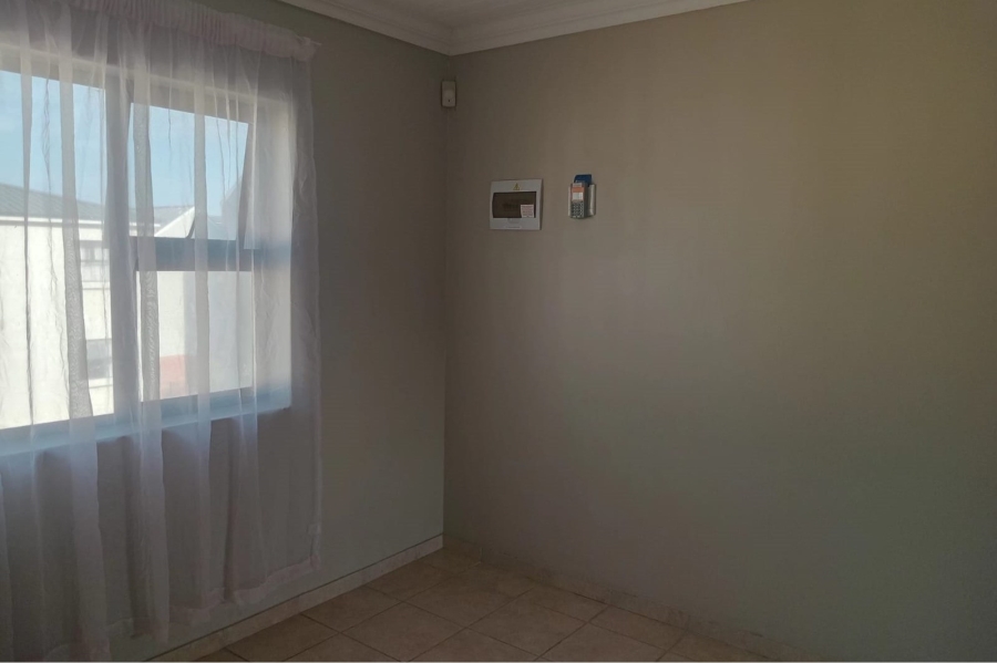 To Let 2 Bedroom Property for Rent in Belhar Western Cape